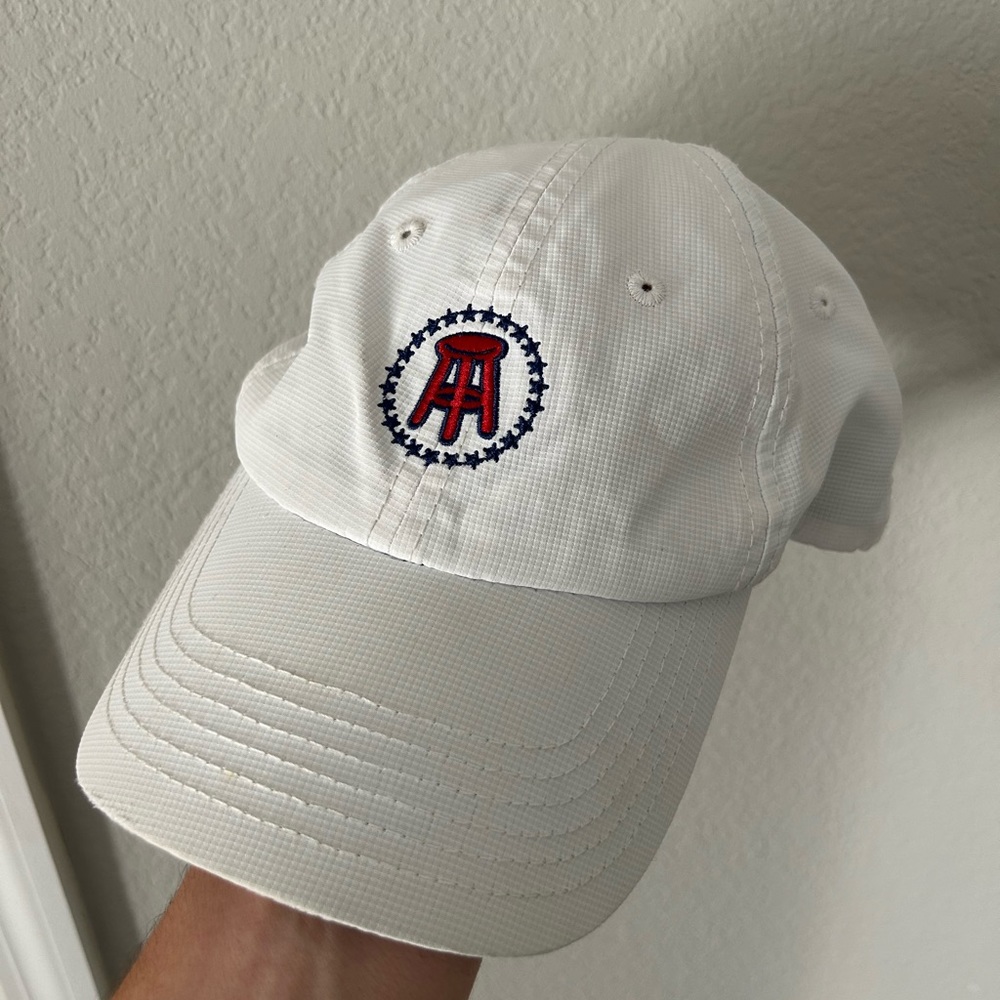 Barstool hat